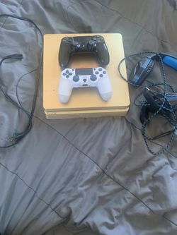 Gold limited edition ps4