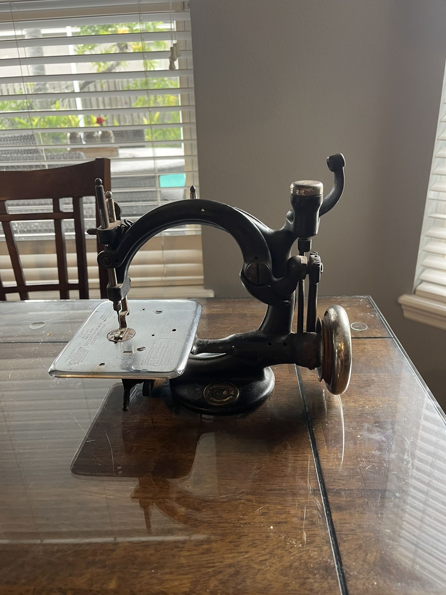 antique willcox and gibbs sewing machine
