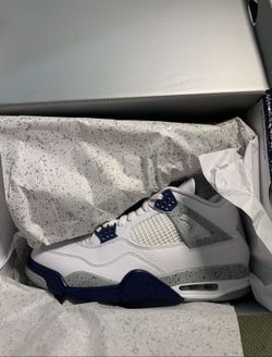Jordan 4 Midnight Navy 