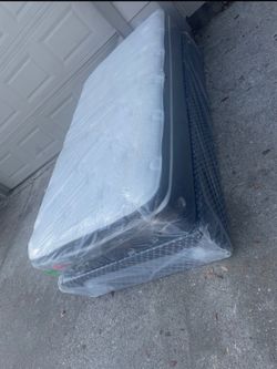 Queen size twin size, Full Size king size any size available memory foam pillow top and hybrid 10 inch 12” and 14 inch