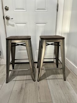 2 stools 24 inches height seat