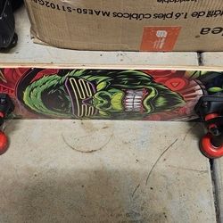 Skateboard , Like New
