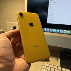 Apple iPhone XR 64GB Unlocked to any carrier!