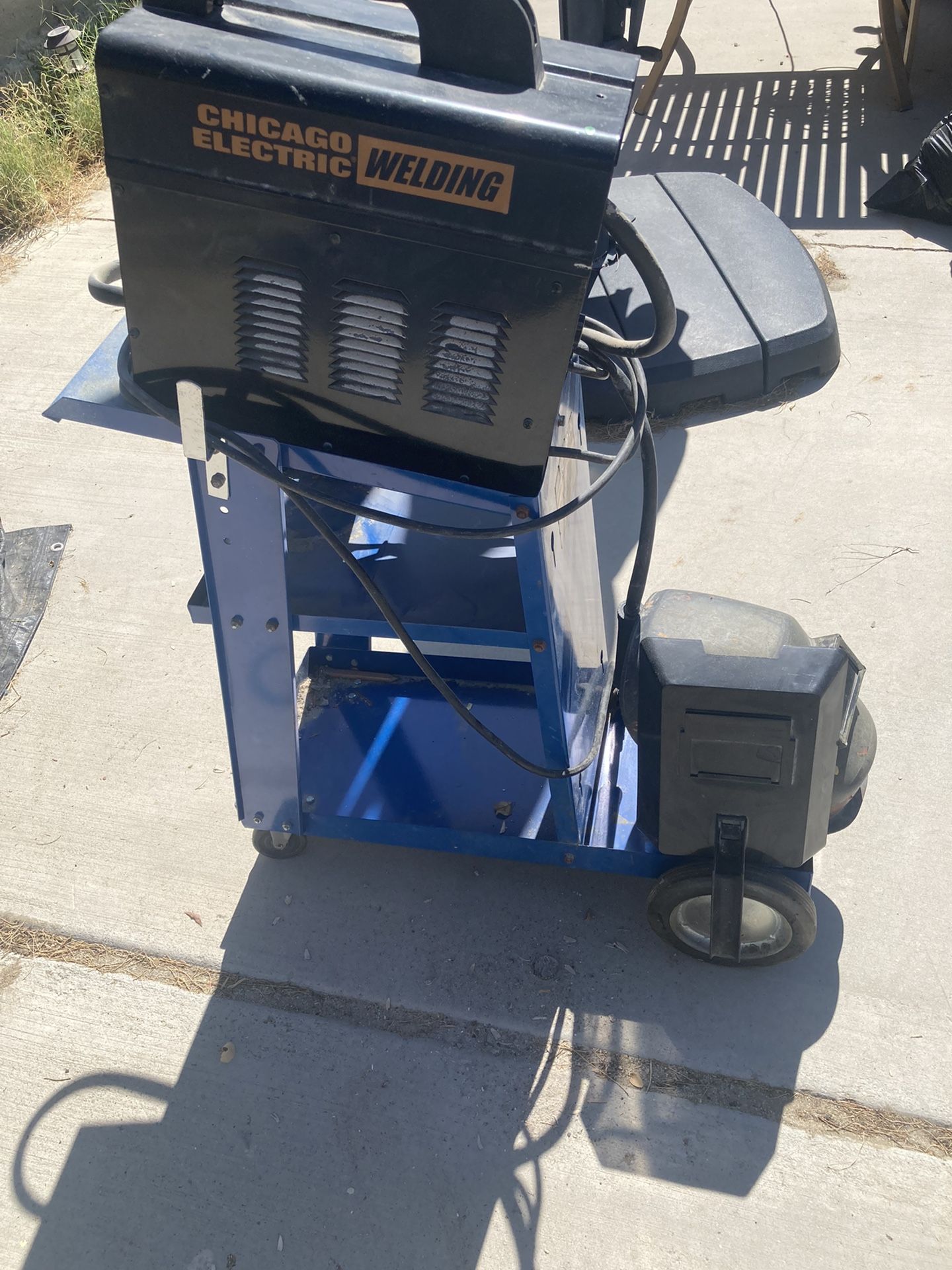 Máquina De Soldar Con Carrito Y 2 Caretas