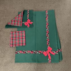 Christmas Tablecloth Set