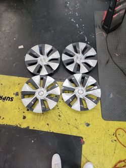 Tesla Model Y hubcaps