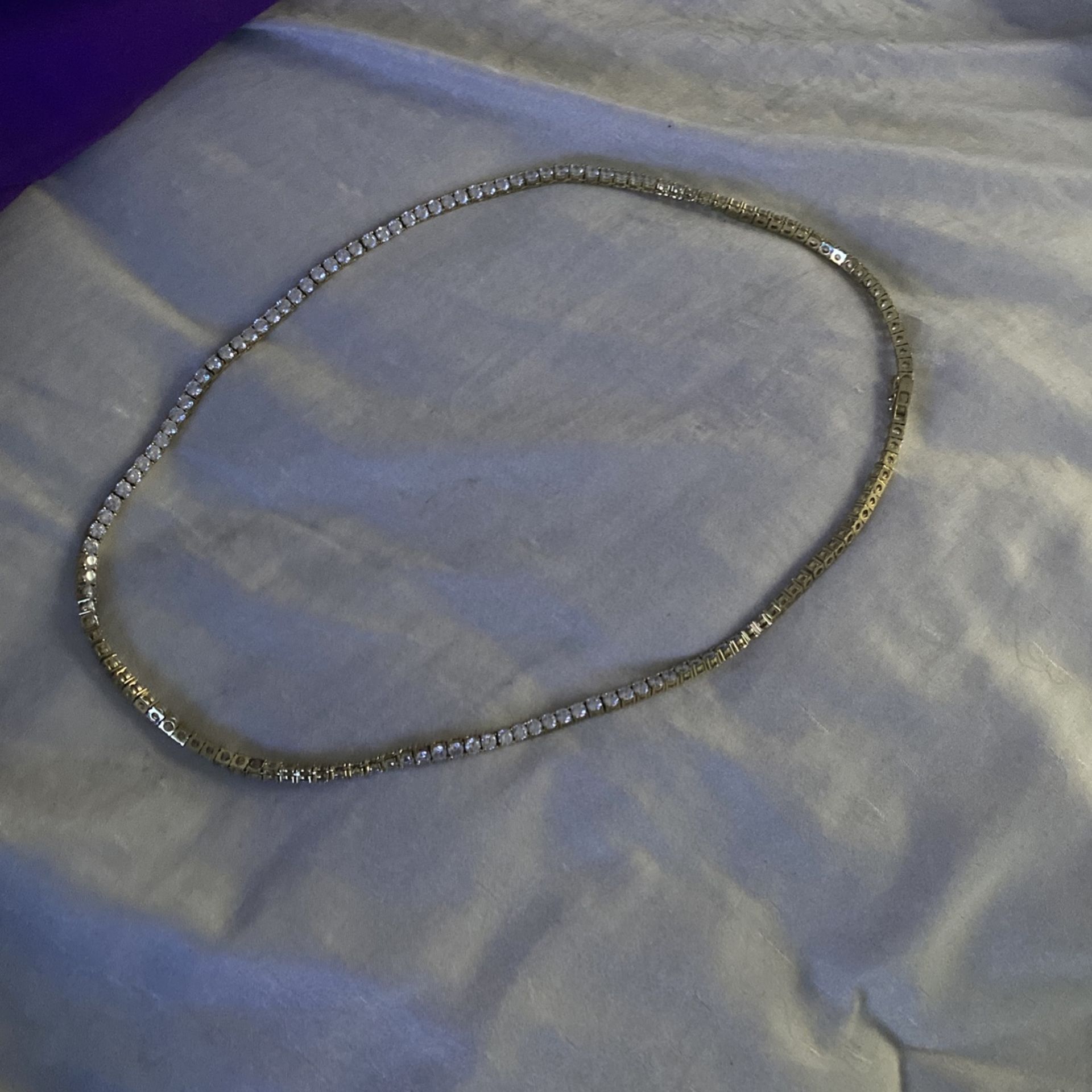 gold chain with diamonds