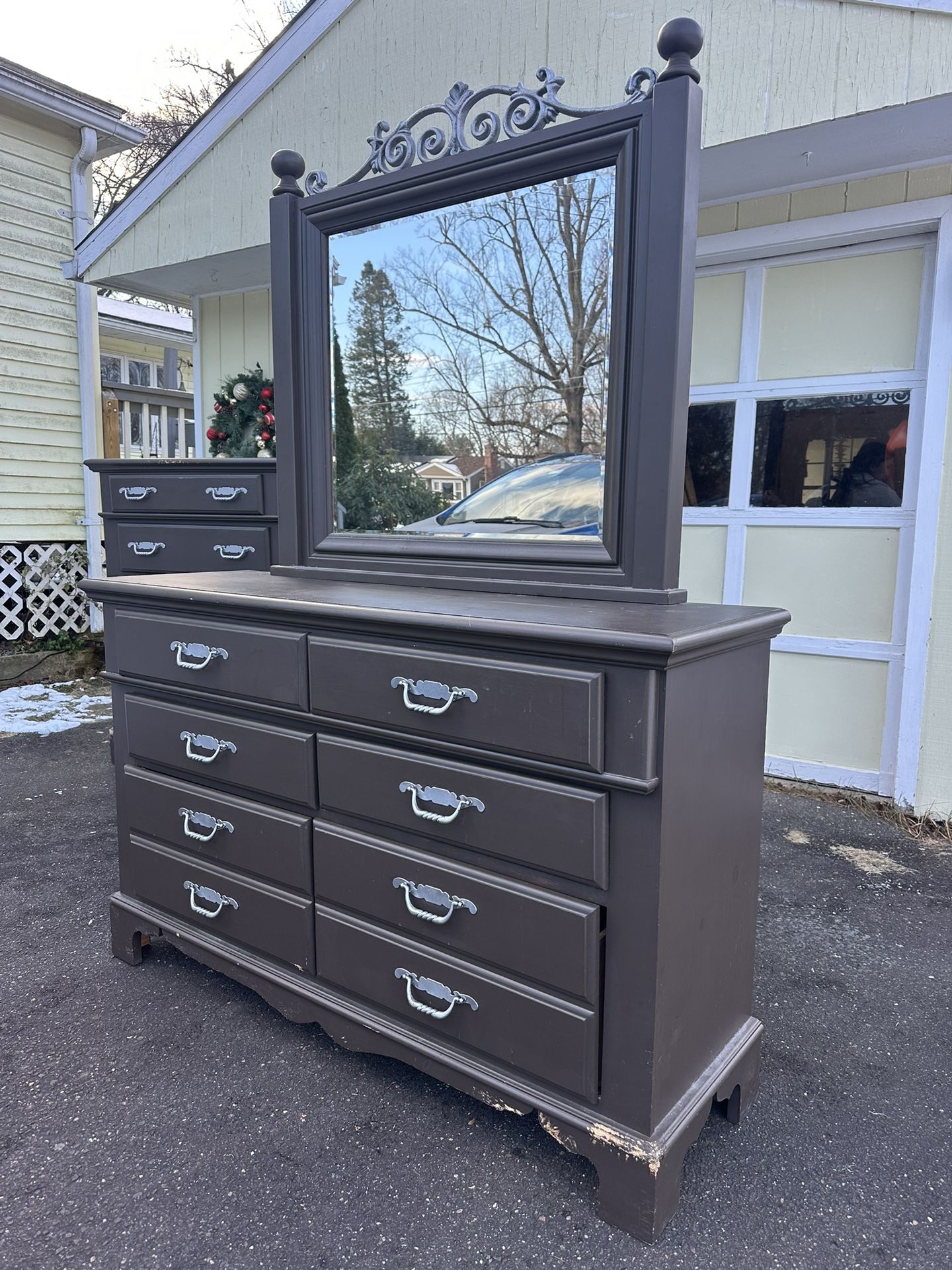 Dresser & Vanity, Bassett Brand