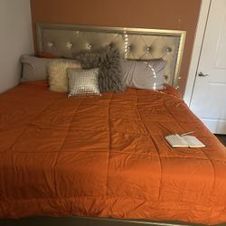 King bedroom Set + Mattress + Patio Set 