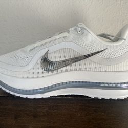 Nike Pegasus Premium White Metallic - Sz 11