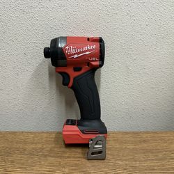 Milwaukee 2953-20 M18 FUEL 18V Lithium-Ion Brushless Cordless 1/4 in. Hex Impact Driver (Tool-Only)