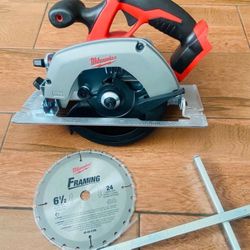 Milwaukee Circular Saw 