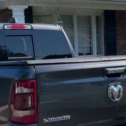 Dodge Ram Bed Cover Roll Up 5.6 X 6