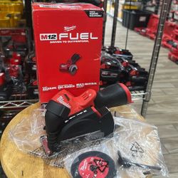 Milwaukee M12 FUEL 12V Lithium-Ion Brushless Cordless 3 in. Cut Off Saw (Tool-Only)