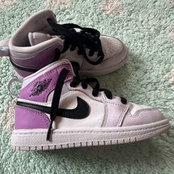 Toddler Girl Air Jordan’s 