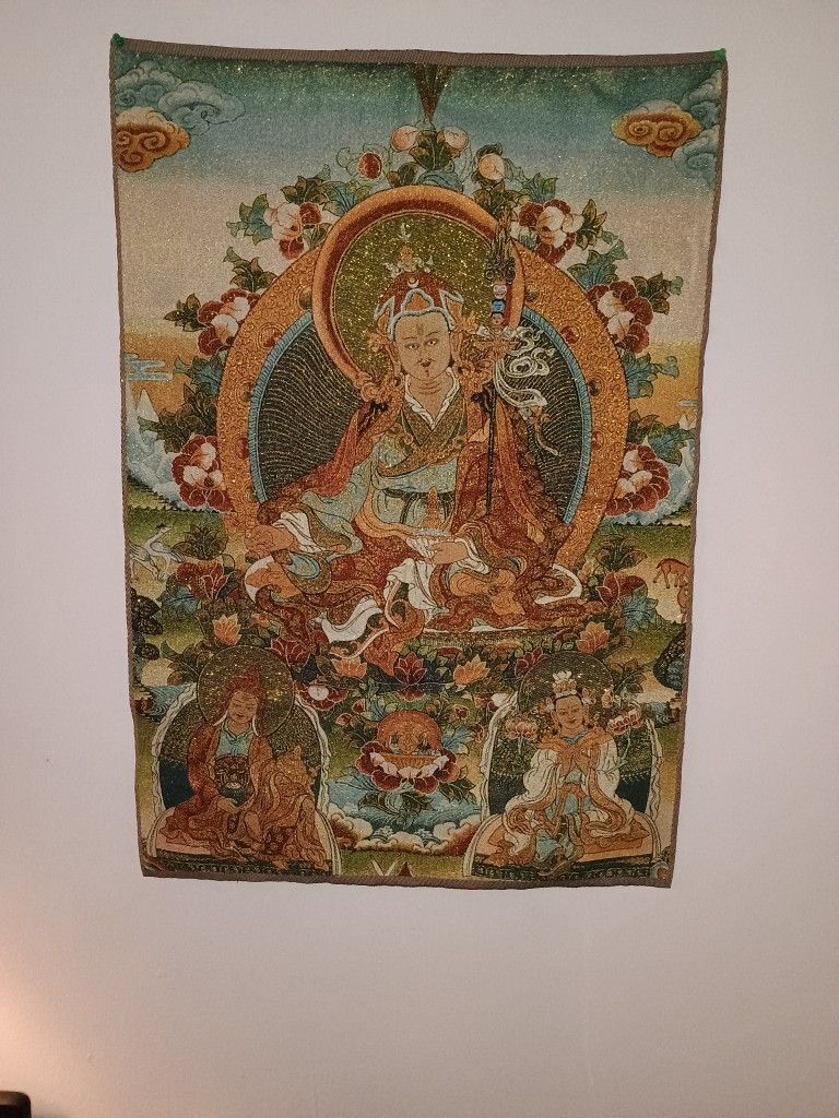 Buddha tapestry 24 by 34. Excellent Condtion. Vibrant Colors.