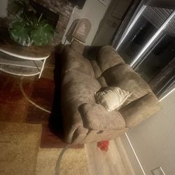 Couches recliner