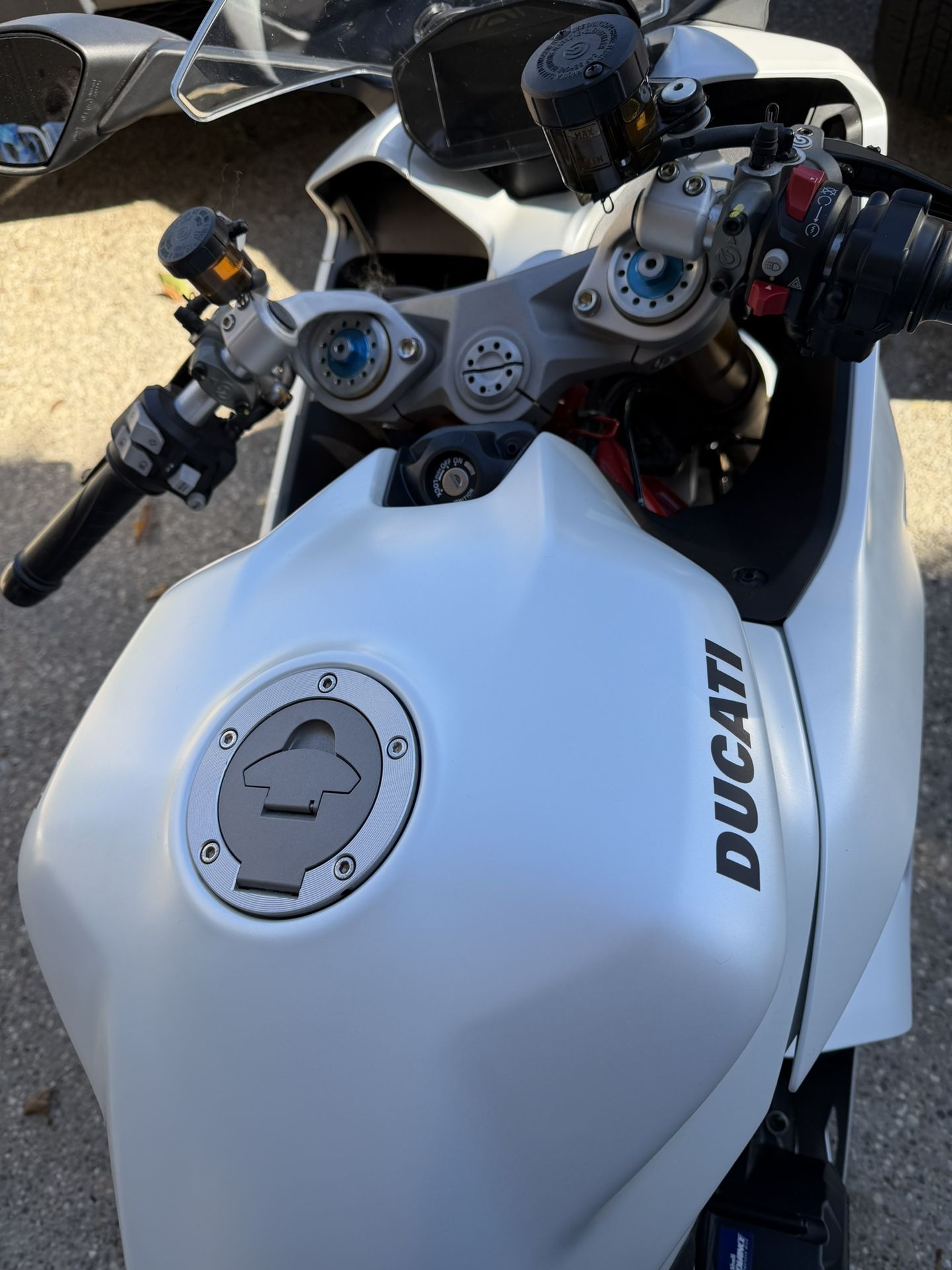 2023 Ducati Supersport 950 S