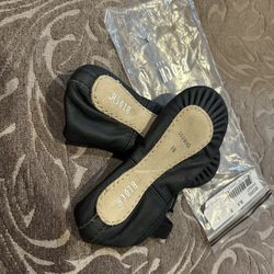 BLOCH Girl’s Dansoft Black Leather Ballet Slipper/Dance Shoe