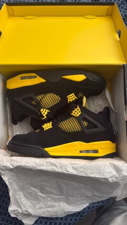 Jordan 4 Yellow Thunder