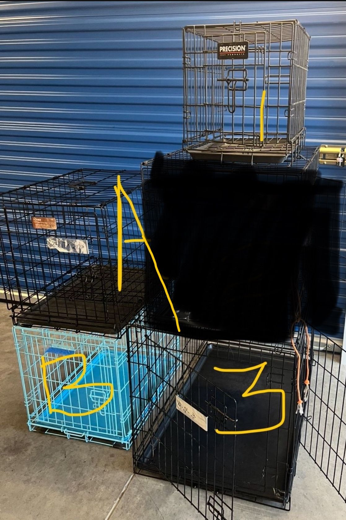 Pet - Dog Carriers / Kennels , Variety Of Sizes