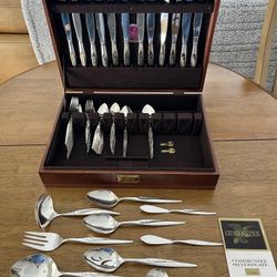 Community Silver Plated Oneida 82 Piece Flatware 12 Place Settings Including 10 Serving Pieces