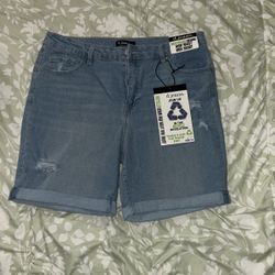 High Waisted Shorts 