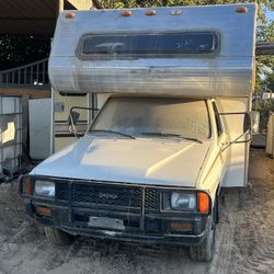 1986 Toyota camper