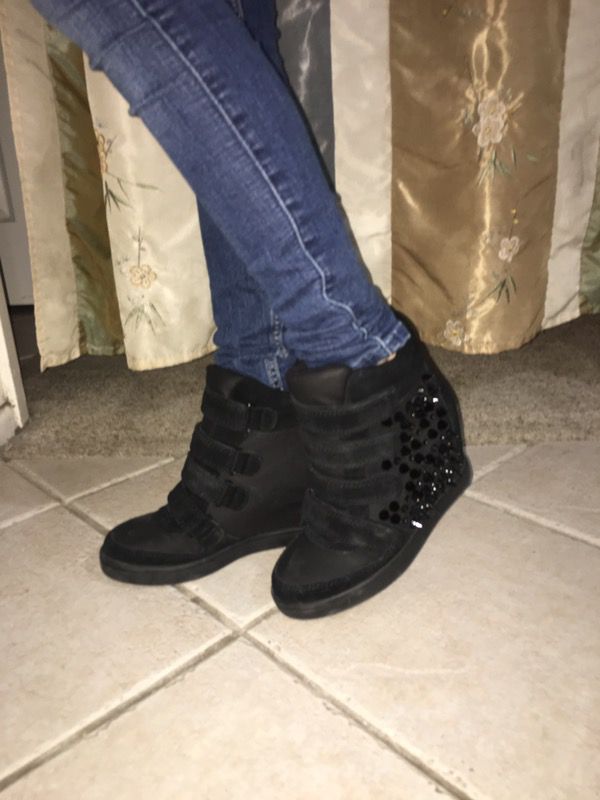 'Graziana' Wedge Sneakers Size for Sale in CA - OfferUp