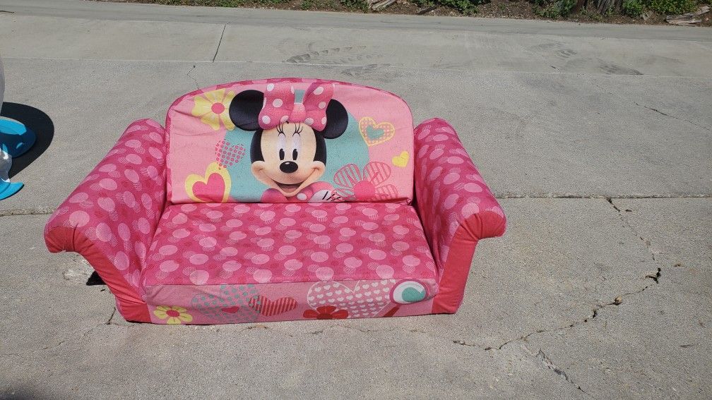 Minie Mouse Fold Out Couch