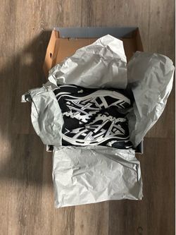 Fashion shoes