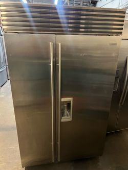 Subzero 48” built in refrigerator stainless steel 2yr warranty ty