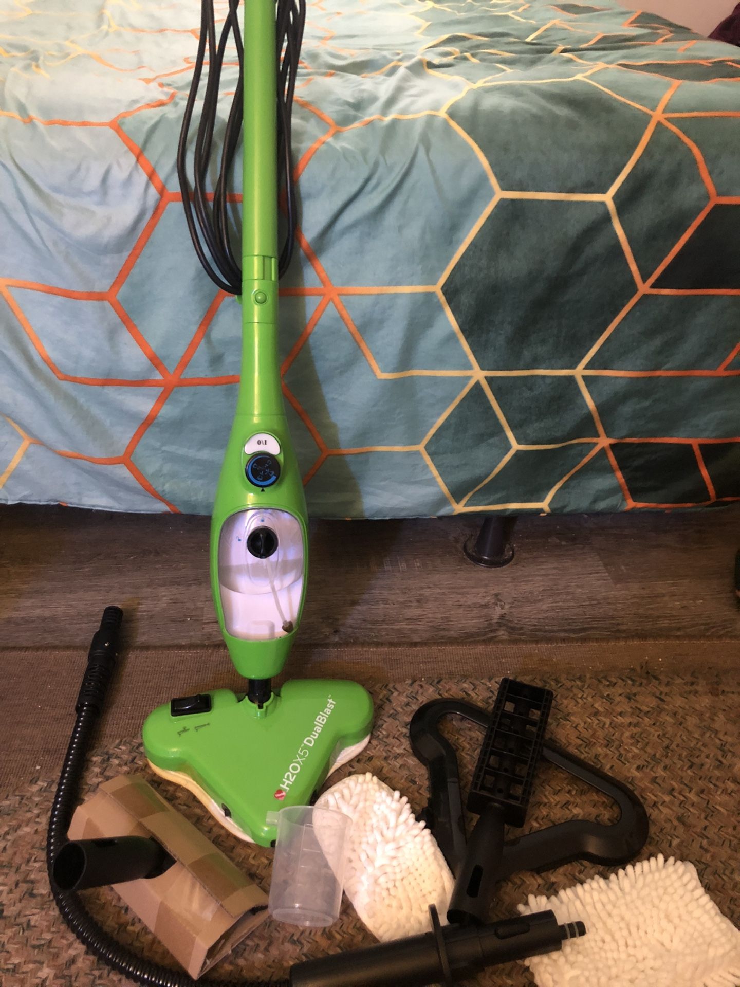 H20 Mop With Hand Held Steamer And All Accessories 