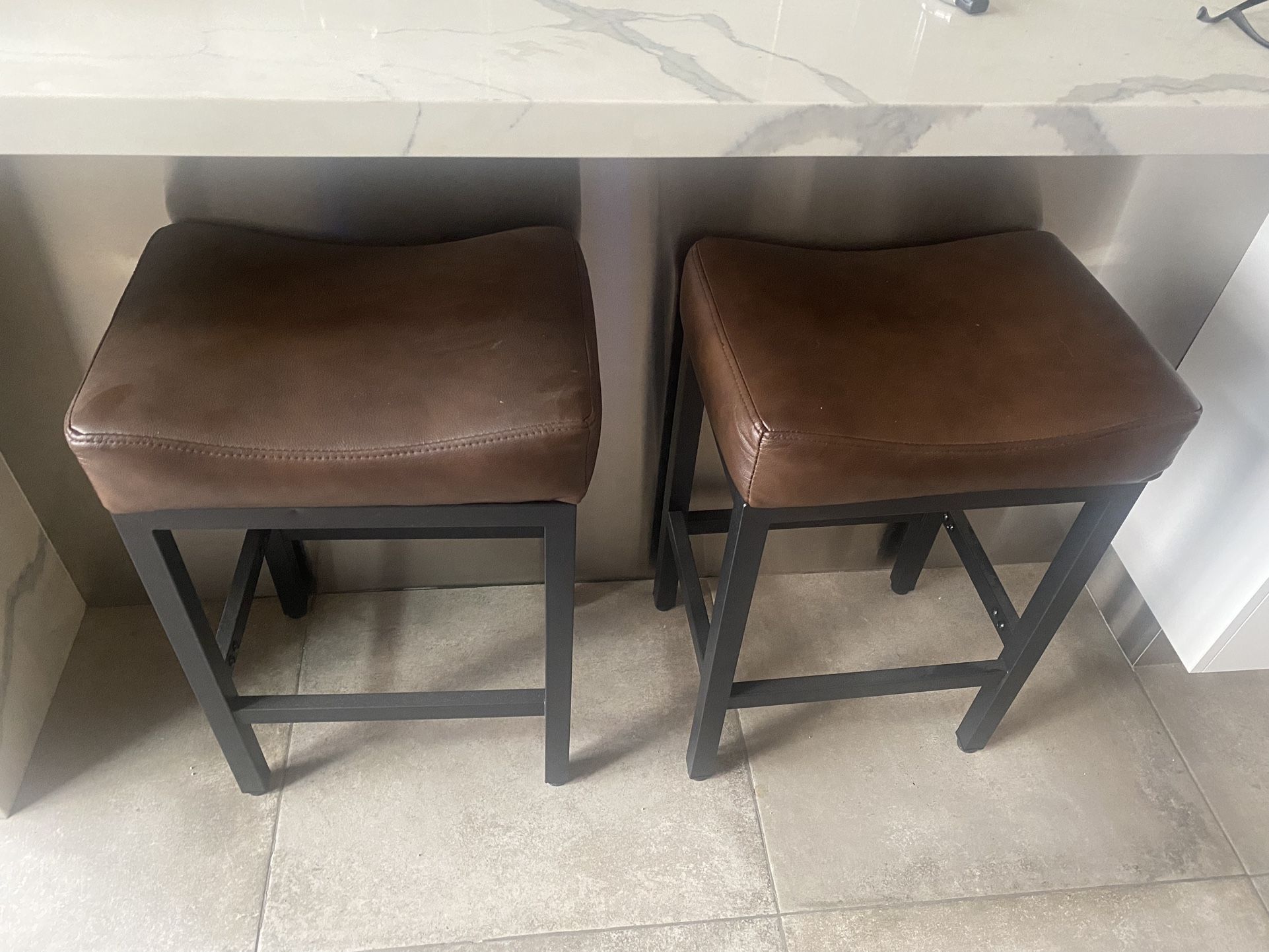 24 Inch Set Of Bar Stools