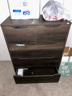 Dresser set