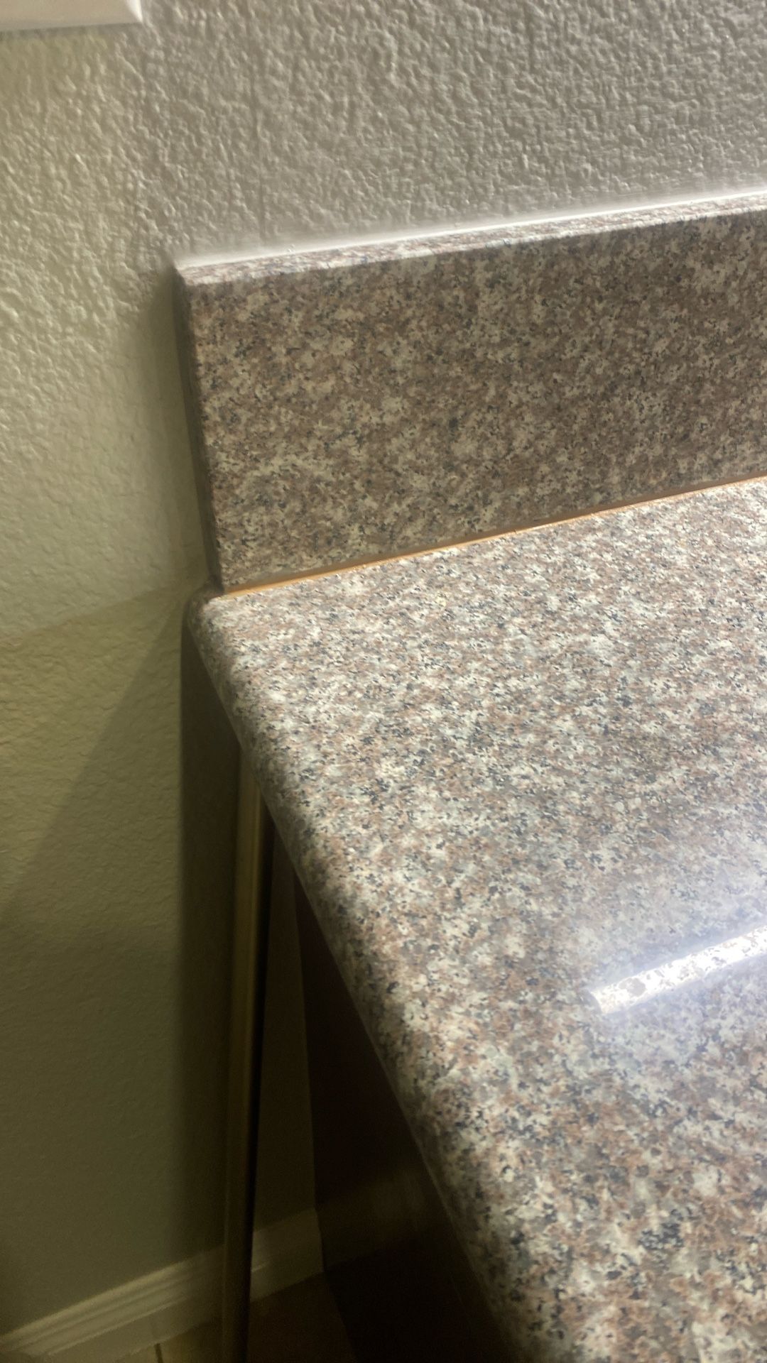 2 Bedroom Apt