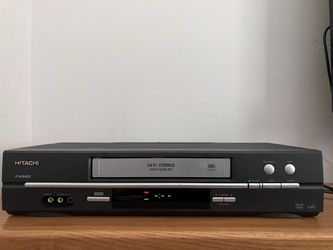 Hitachi VT-FX665A VCR VHS player with remote