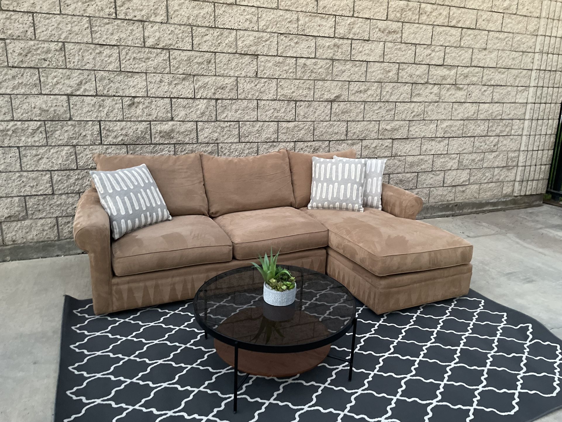 *Free Delivery* Macys Sectional Couch Sofa