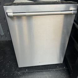Jenn-Air Dishwasher 