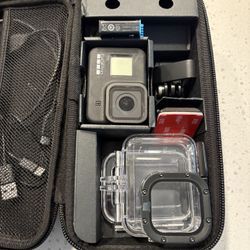 GoPro Hero 8 Black & Accessories 