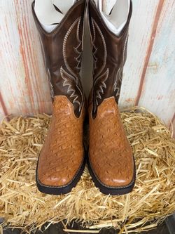 NEW COWBOY BOOTS SIZE 9.5