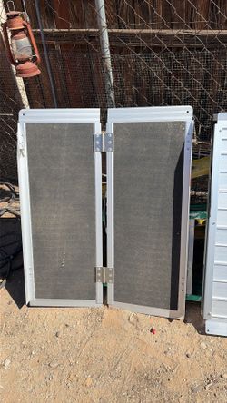 Moving sale