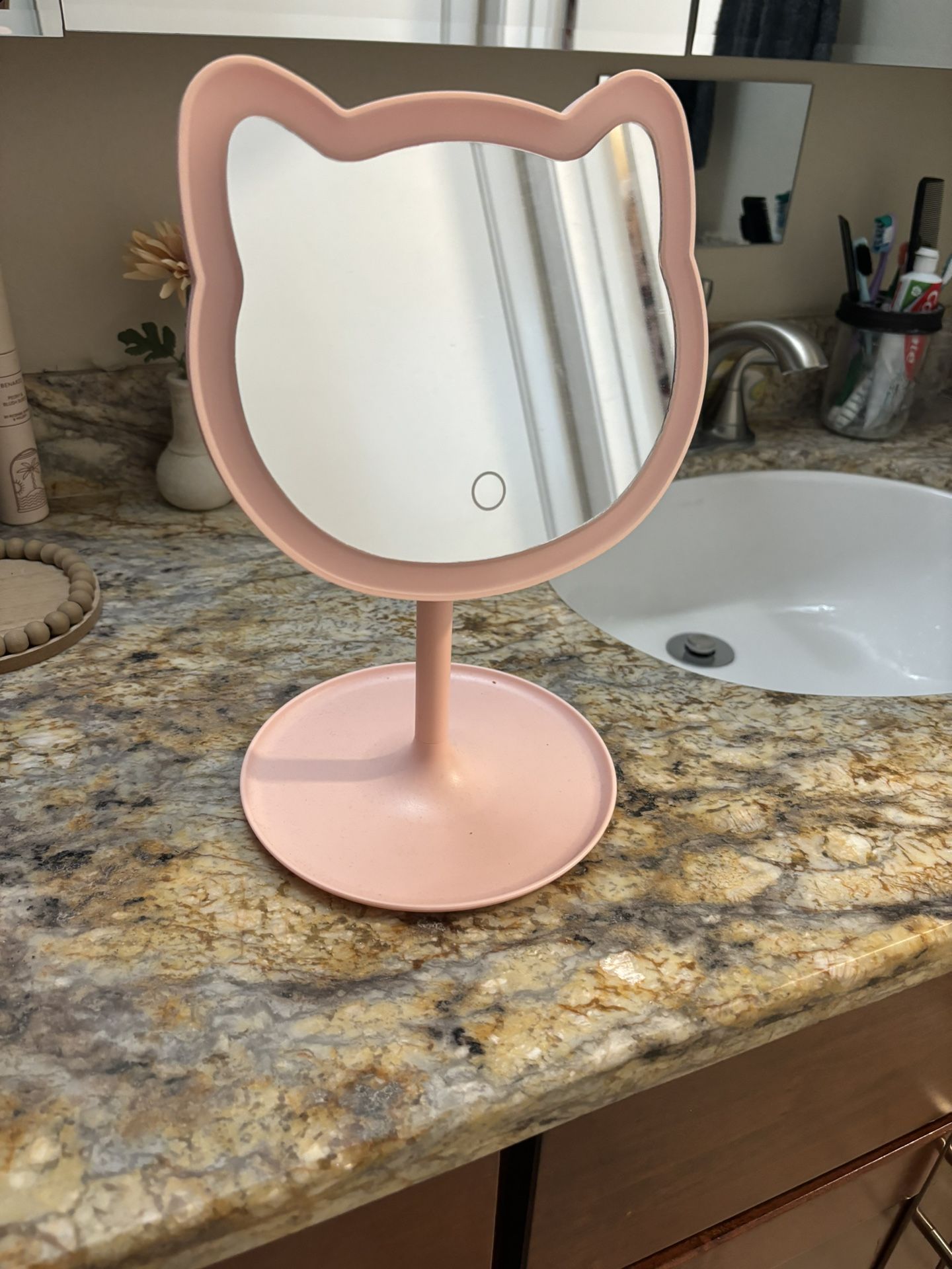 Hello Kitty Mirror