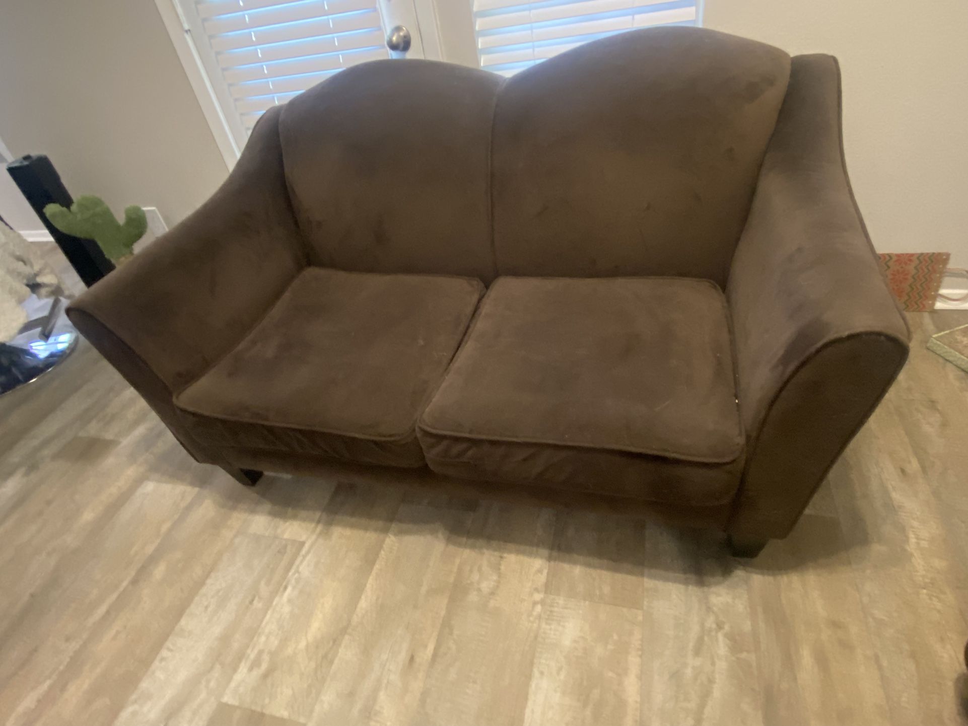 Brown LoveSeat Sofa Couch