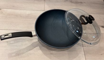 1 cooking wok with lid made in Germany