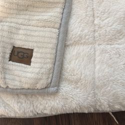 UGG - Weighted Throw Blanket
