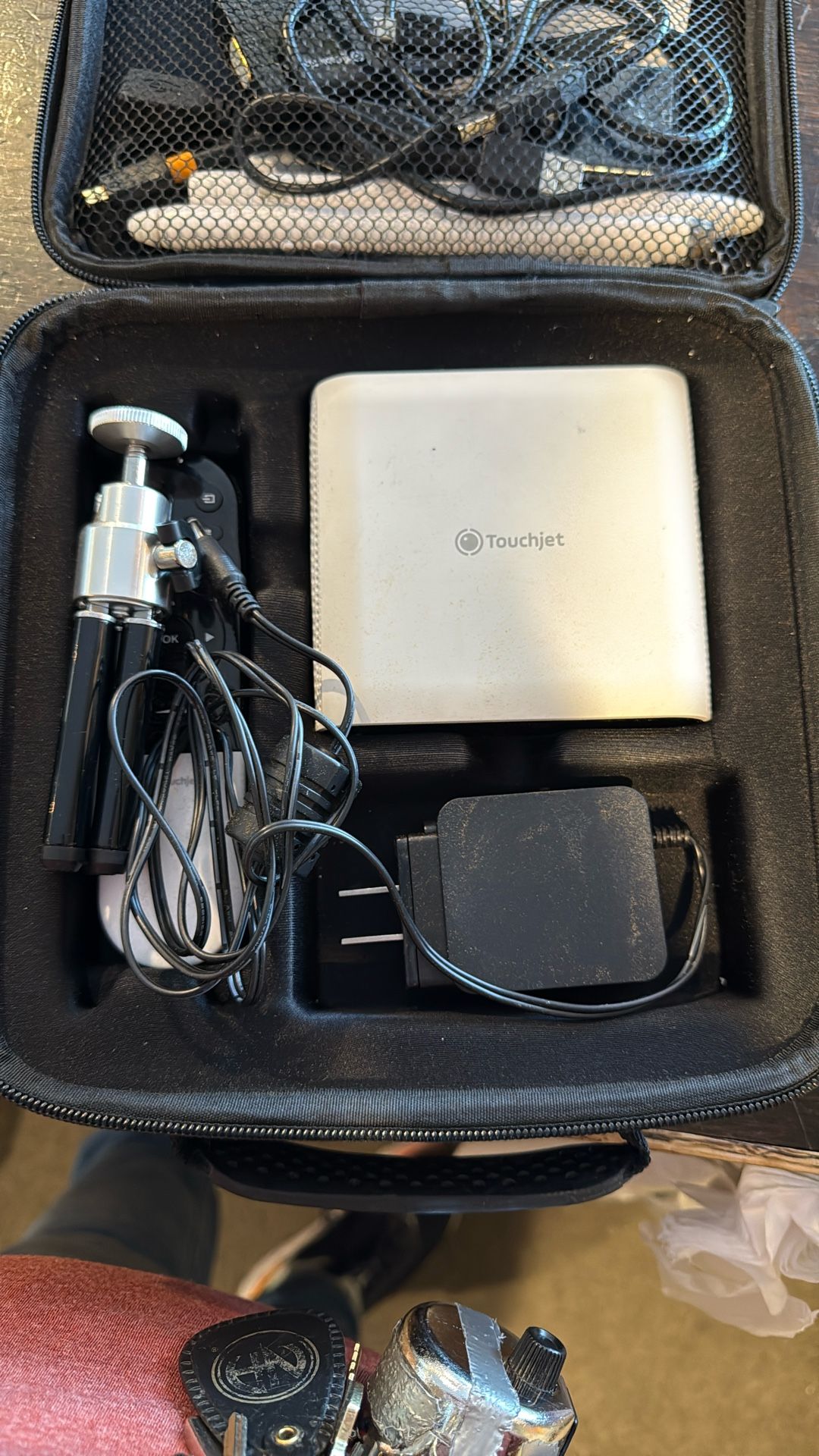 TouchJet Pond TP1 Interactive Touchscreen Projector Complete Kit