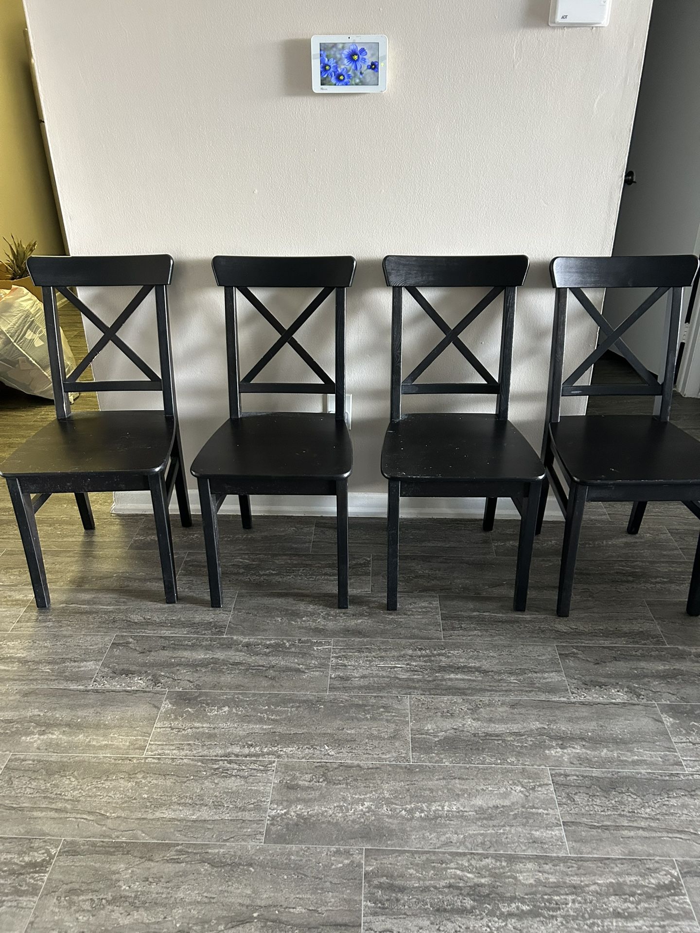 FREE dining chairs ( No Table) for Sale in Biscayne Park, FL - OfferUp