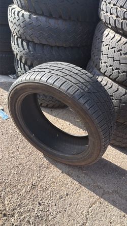 225-45-18 USED TIRE ROAD HUGGER