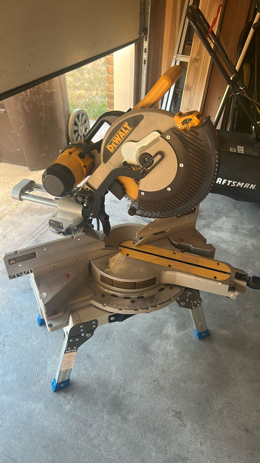 Sliding Dewalt Saw 12in
